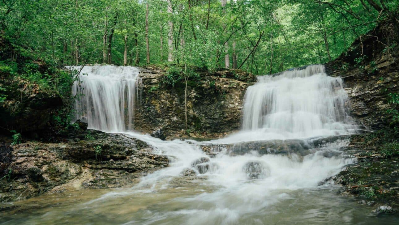 Hike to the Hemmed-in-Hollow | Buffalo Outdoor Center